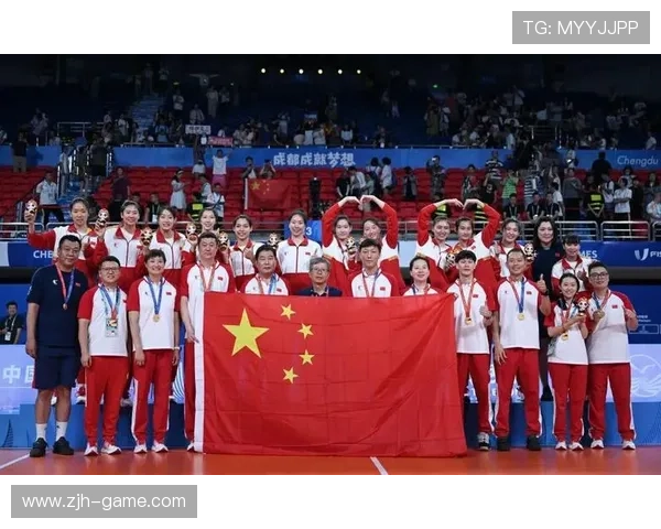 中国女排队员奋勇拼搏展英姿 拼搏精神成就辉煌历史瞬间 中国女排队员奋勇拼搏展英姿 拼搏精神成就辉煌历史瞬间